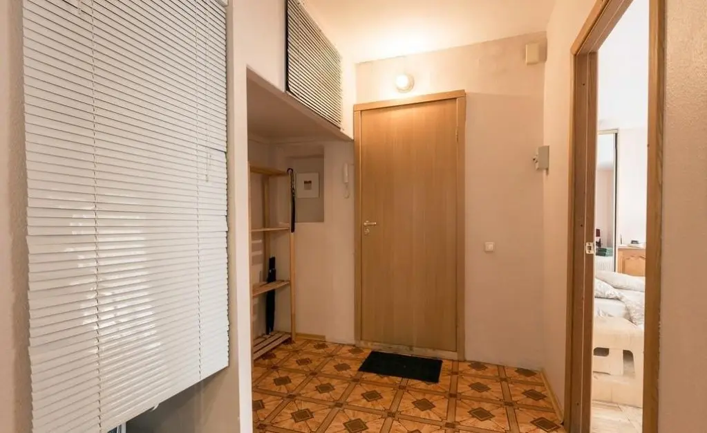 Санкт-Петербург: Lucky Room (Лаки Рум) на Жуковского