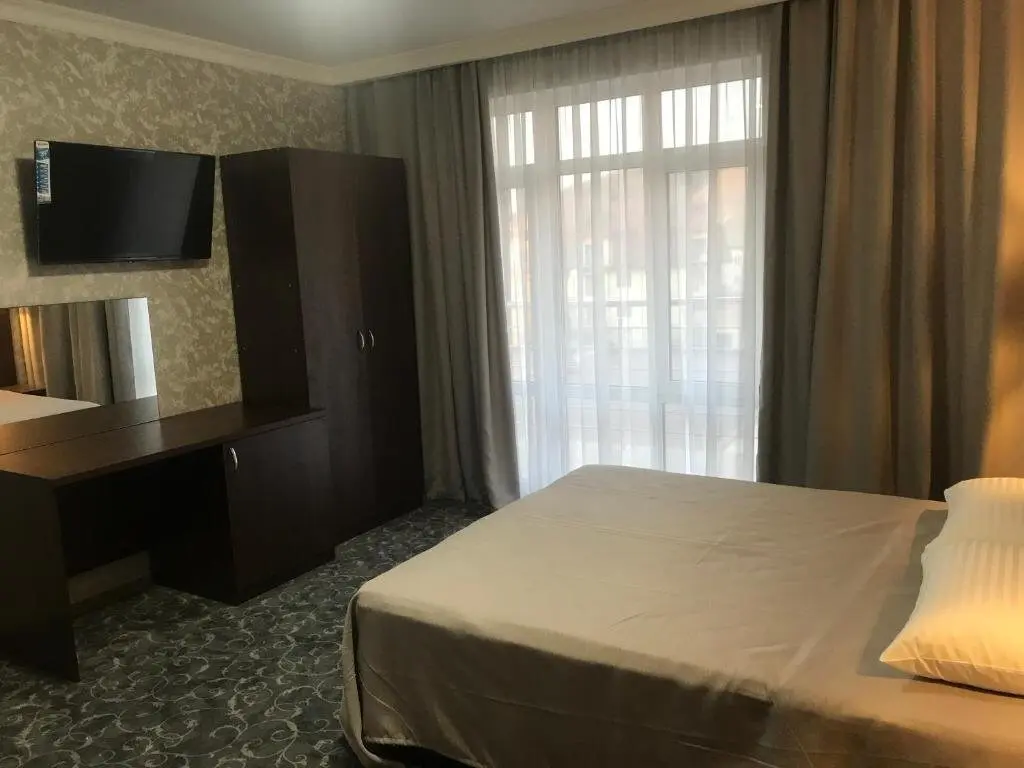 Ольгинка: Family Hotel