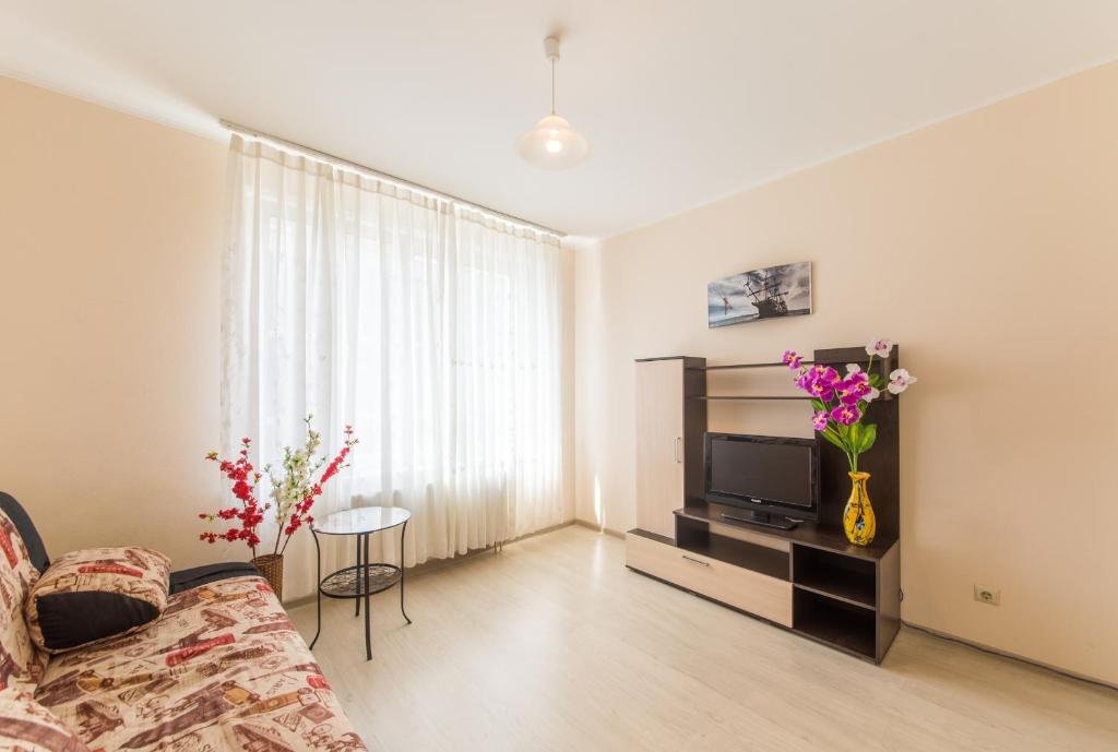 Санкт-Петербург: Апартаменты на Кременчугской Comfort