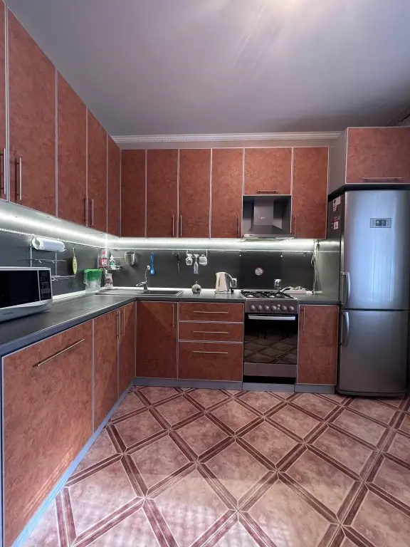 Губкин: Квартира Crystall Studio Marina