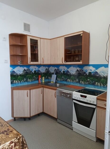 Ноябрьск: Alatyr Noyabrsk, st. Magistralnaya, 121