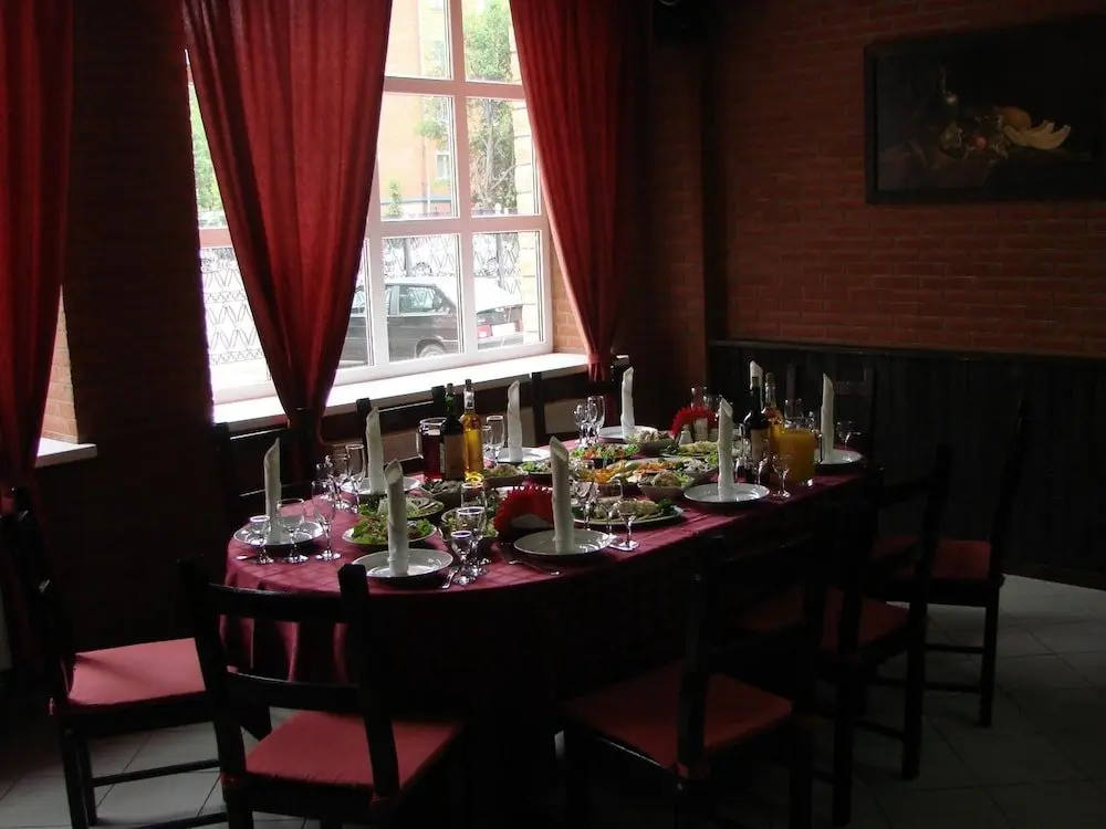 Подольск: Podmoskovye-Podolsk Hotel