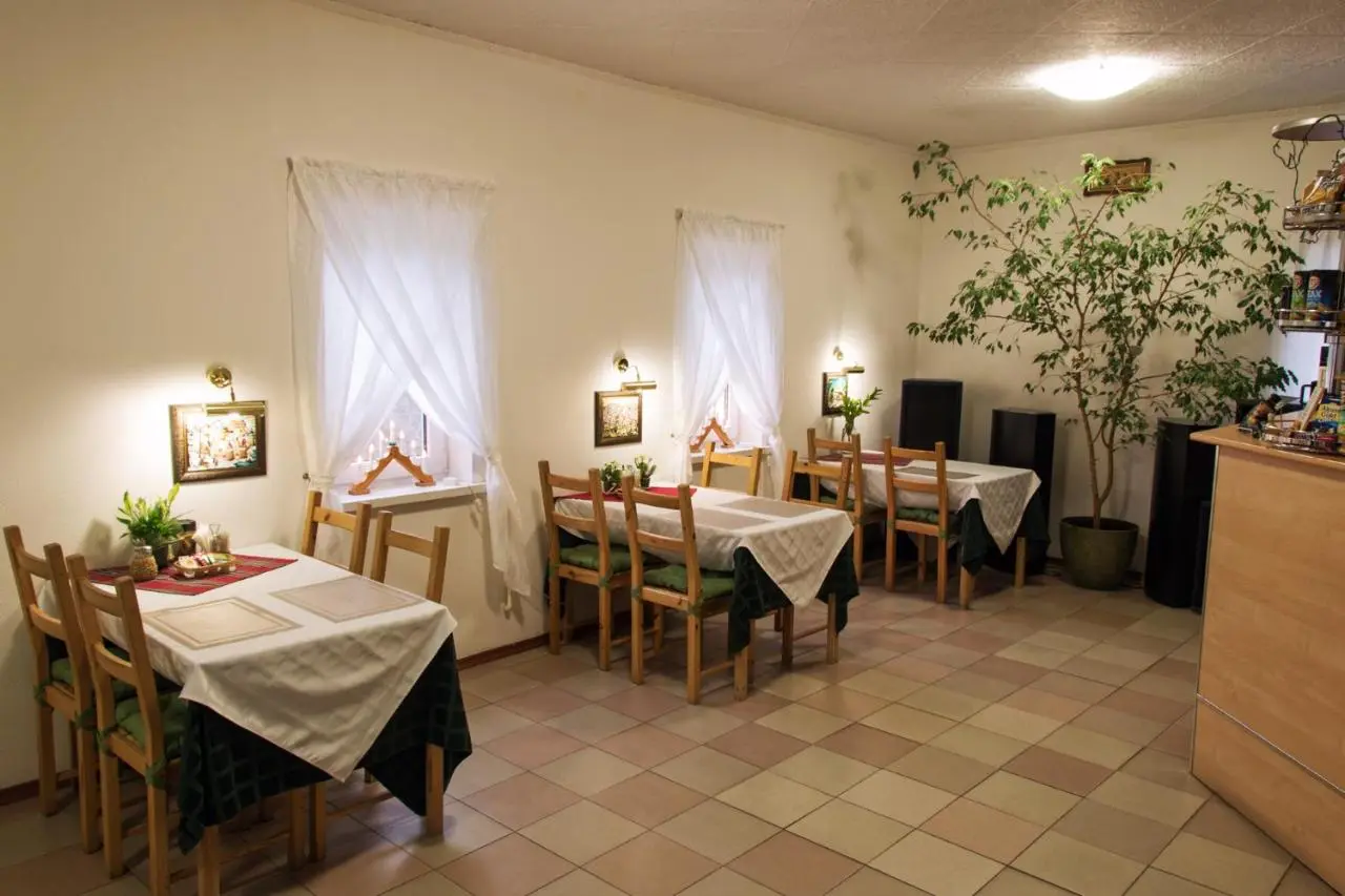 Staroye Mart'yanovo: Hotel Regensburg.Life