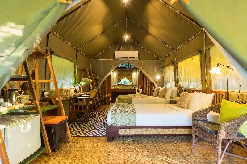 Сай Йок: Hintok River Camp Hellfire Pass