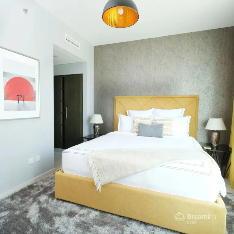 Дубай: The Lofts Towers by Dream Inn