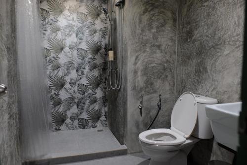 Бангкок: Silom Apartment Close to BTS +WIFI+Netflix