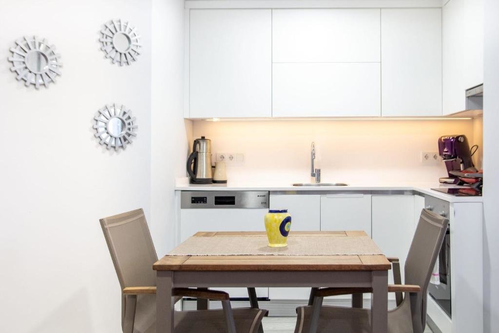 Чешме: Flat With Shared Pool Close To The Beach In Cesme