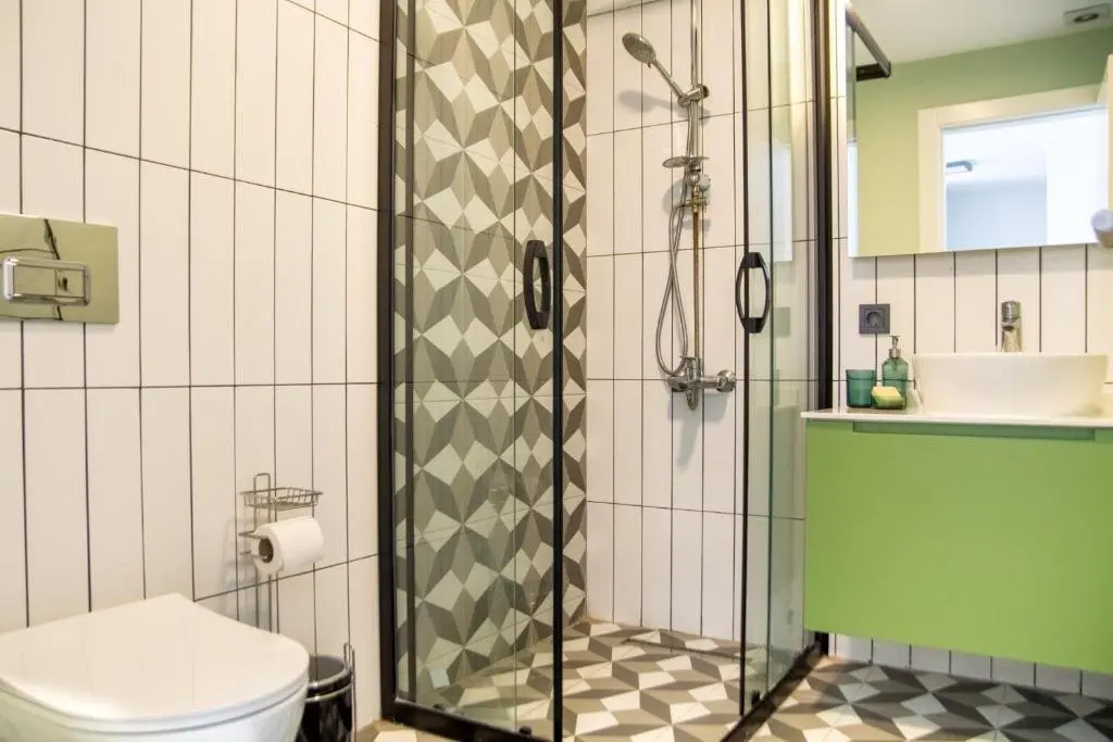 Чешме: Gorgeous Apartment With Pool and Balcony In Izmir