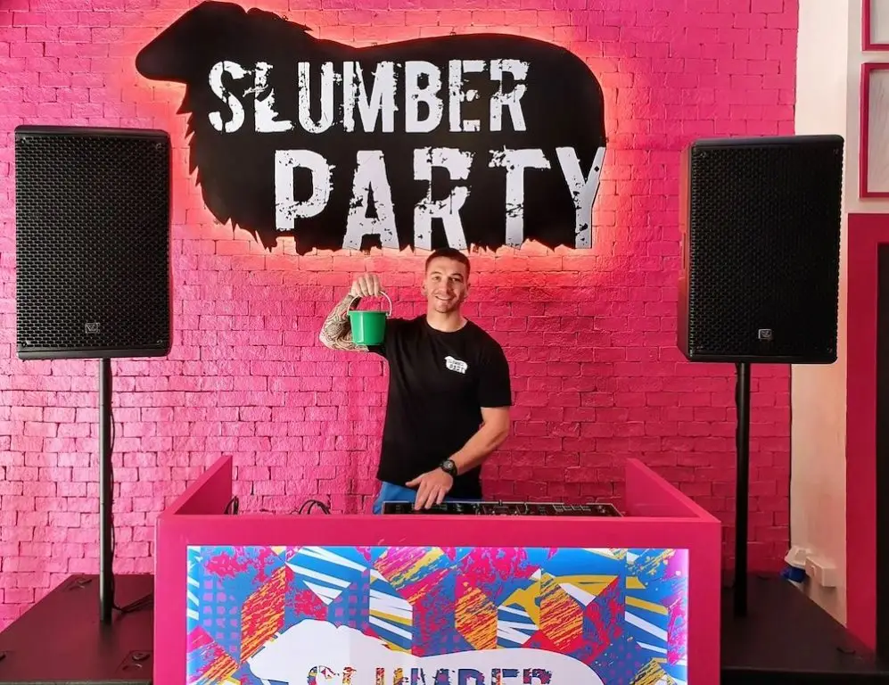 Бангкок: Slumber Party Soi 1