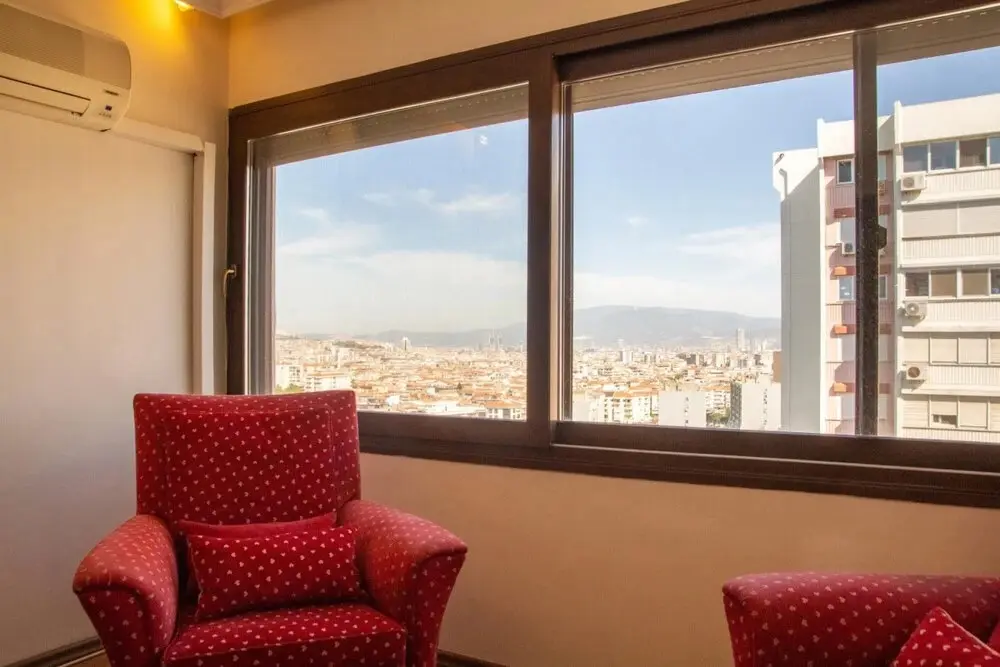 Измир: Vibrant Flat Near Trendy Attractions in Karsiyaka