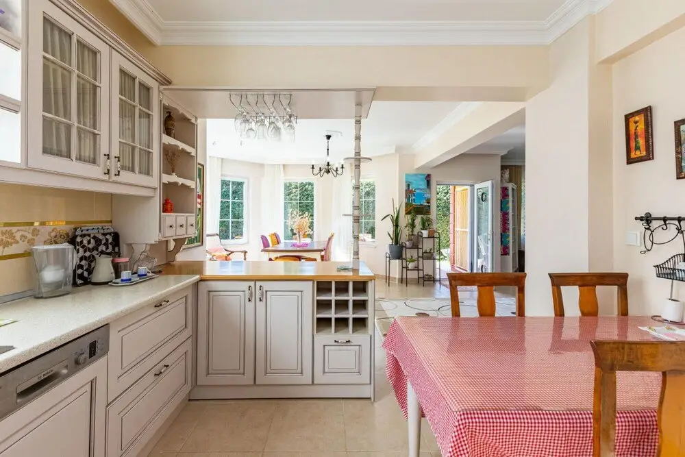 Дербент: Villa With Garden Surrounded by Nature in Sapanca