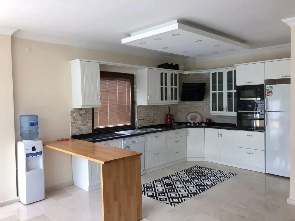 Сакарья: Sleek Villa in Sapanca With Pool and Winter Garden