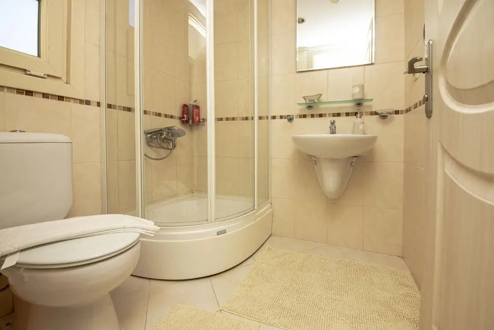 Милас: Sleek Flat With Private Beach and View in Milas