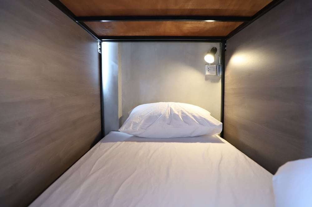 Бангкок: The Cube Hostel Khaosan