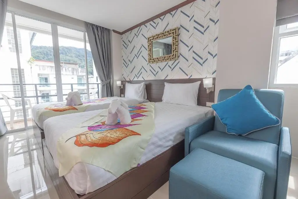 Кату: The Chic Patong