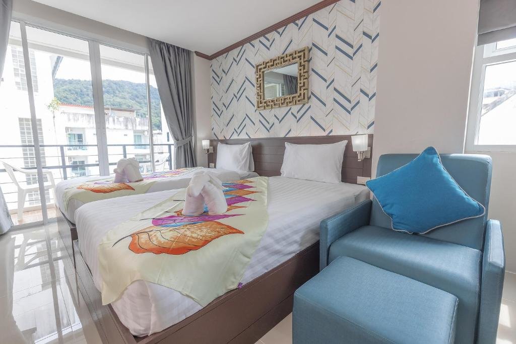 Кату: The Chic Patong