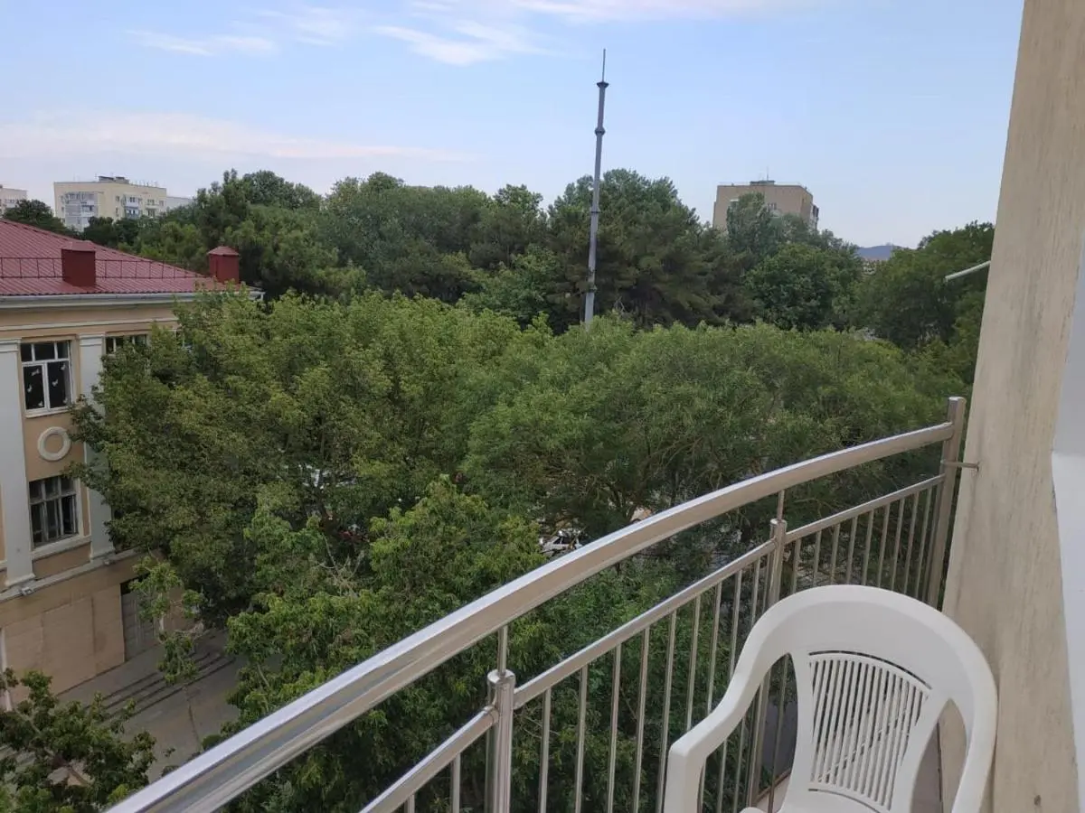 Витязево: Отель Тёплое море