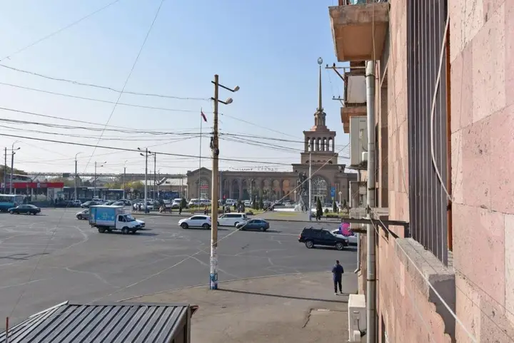 Ереван: Apartment near Sasundci Davit Metro Station