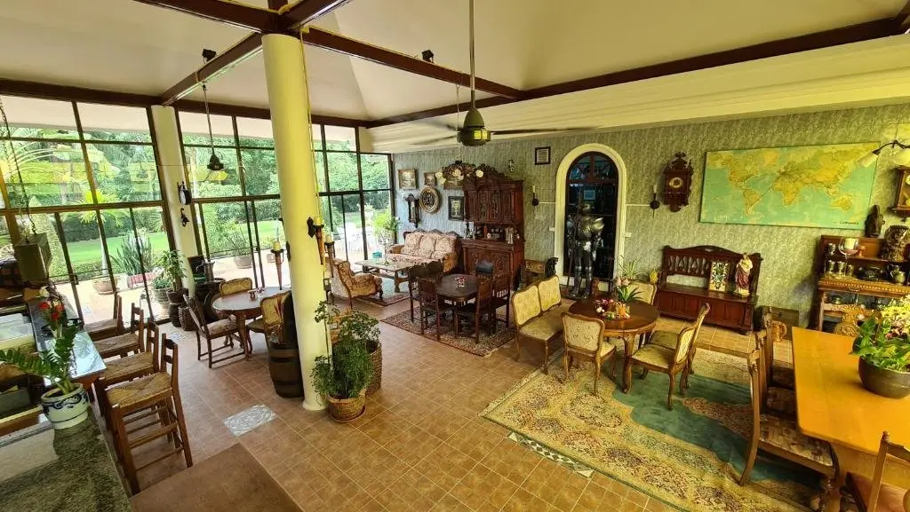 Чаам: Welcome to our Oasis The Beautiful Bungalow Yellow