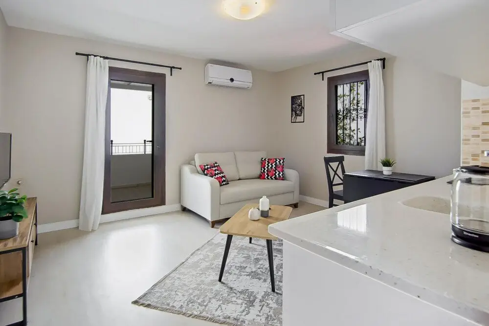 Бодрум: Central Flat With Shared Pool Near Beach in Bodrum