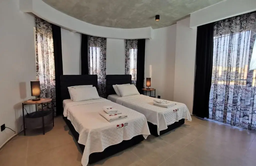 Extraordinary Villa With Private Pool in Antalya — фото 1