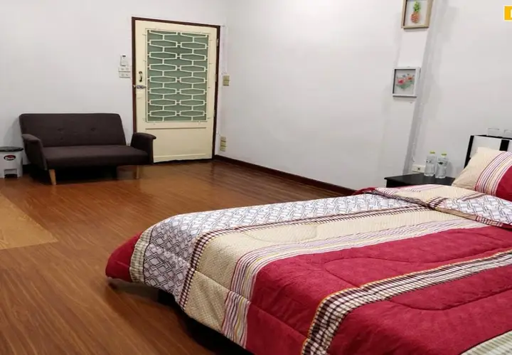 Бангкок: SleepWith"ME" Hostel