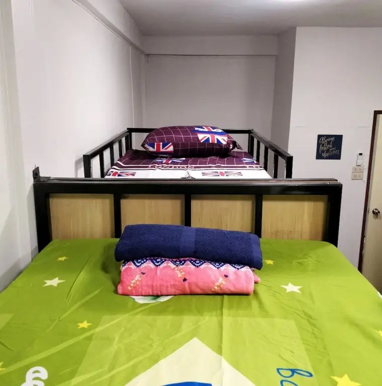 Бангкок: SleepWith"ME" Hostel