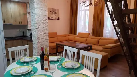 old downtown tbilisi 3 bedrooms house — фото 1