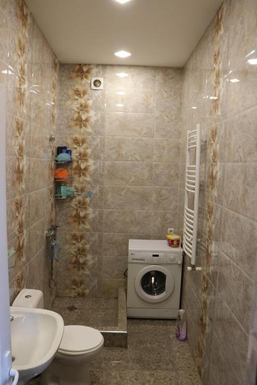 Тбилиси: Comfy Apartment in Downtown Tbilisi