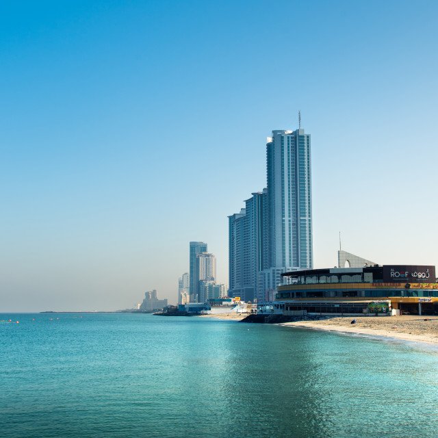 Аджман: Апартаменты Золотой Клевер - ОАЭ Corniche Residence Ajman