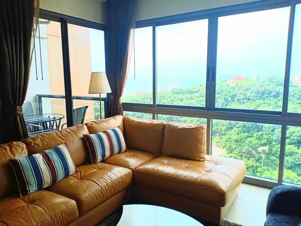 Паттайя: 31st Floor Two Bedrooms2baths 100 Seaview Pattaya Bayfree Strong Wifi