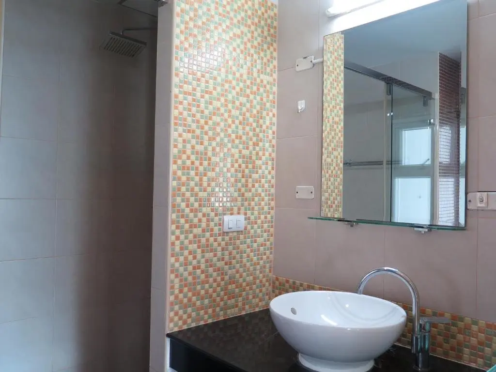 Кату: 6-19 2bedroom 2baths 1 km Walking to Patong Beach