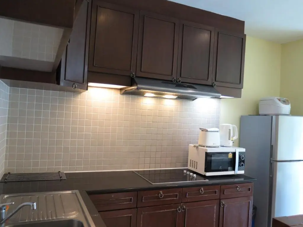 Кату: 6 38 Top Floor 2 Brs 2baths 1km Walking To Beach