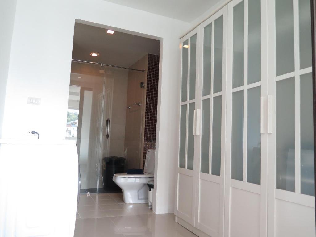 Кату: 6 38 Top Floor 2 Brs 2baths 1km Walking To Beach
