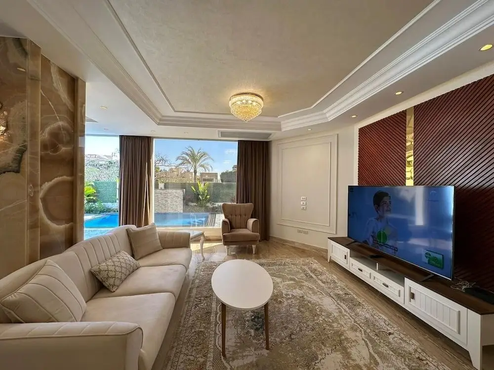 Шейх Заед Сити: Beverly hills standalone villa with pool