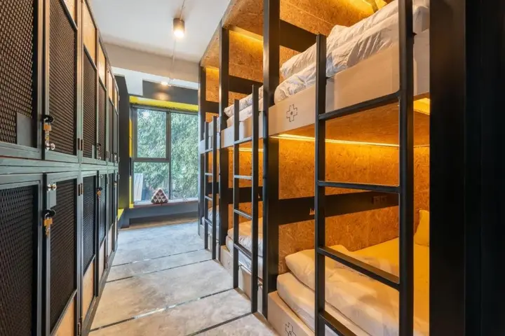 Бангкок: LOBSUEK Hostel หลบศึก โฮสเทล