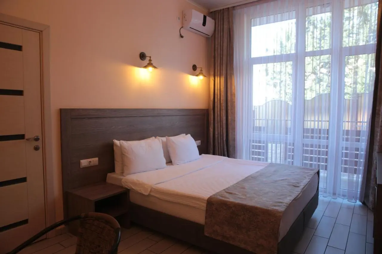 Лазаревское: L-hotel