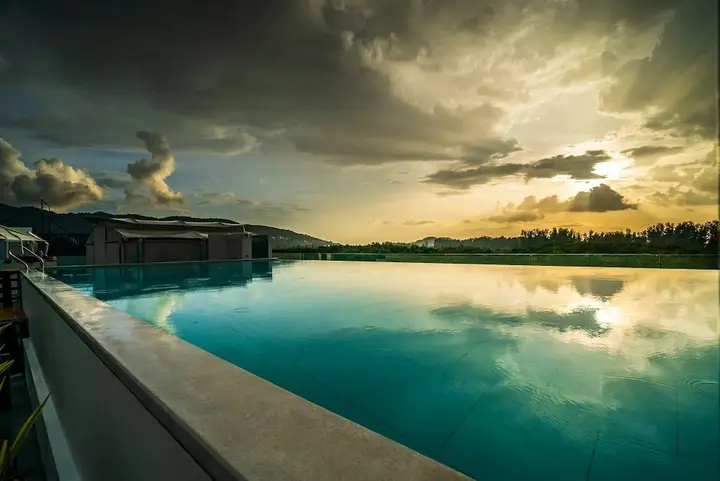 Тхаланг: Oceanstone Resort by Lofty