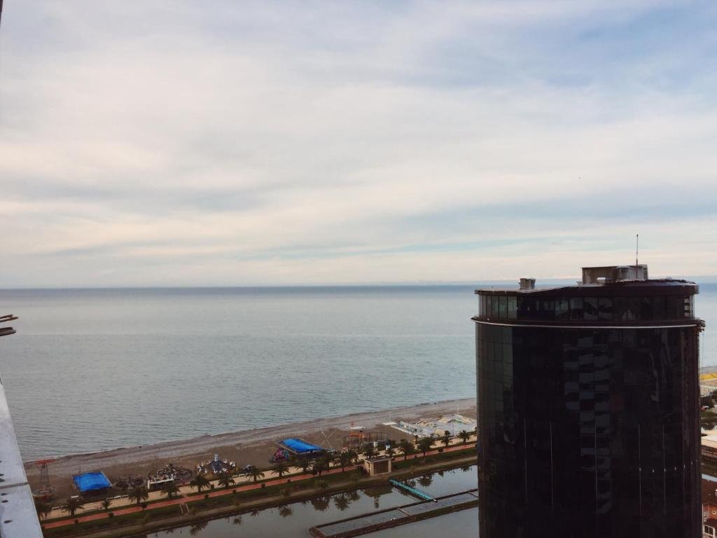 Батуми: Orbi City Apartment(with sea and city view)