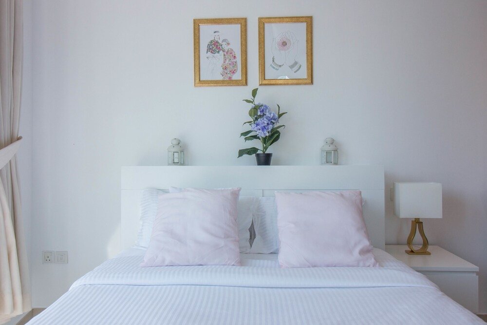 Дубай: One Perfect Stay- Studio at Bay Central