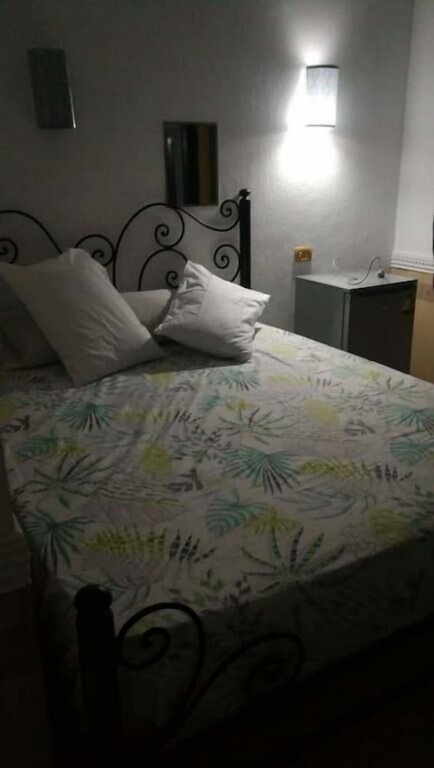 Сант-Катрин: Monica Hotel