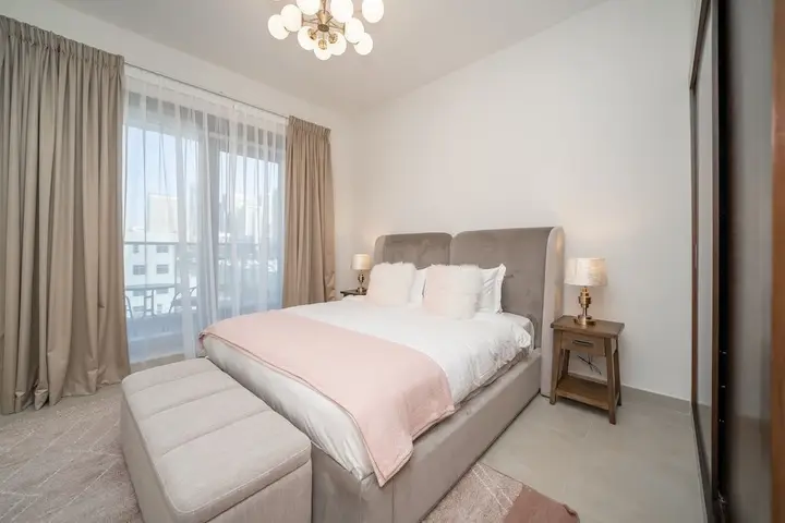 Дубай: Luton Vacation Homes - Sparkle Towers