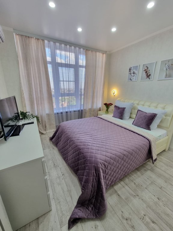 Астрахань: Lyuks Na Bekhtereva Apartments