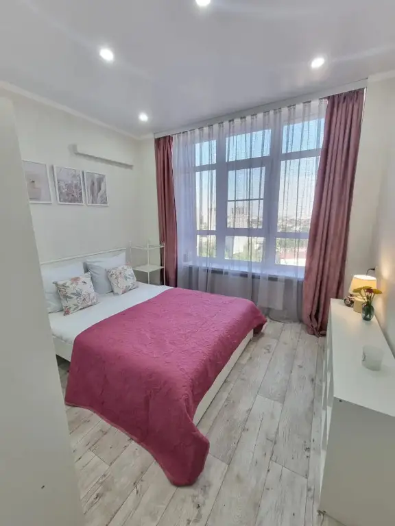 Астрахань: Lyuks Na Bekhtereva Apartments