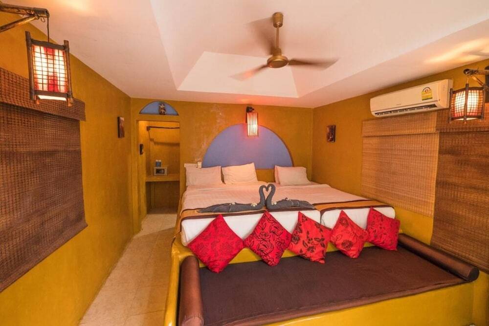 Ко-Пханган: Asia Blue - Beach Hostel Hacienda - Deluxe or Twin Room With Garden View