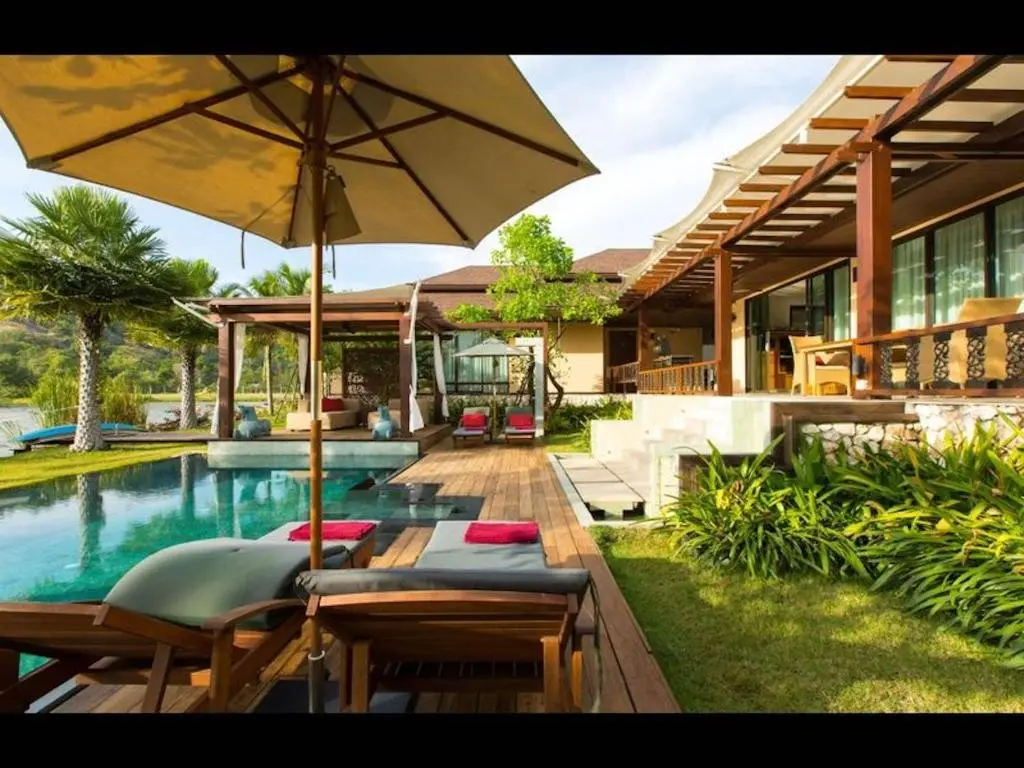 Хуахин: Dasiri Lakefront Villa Premium