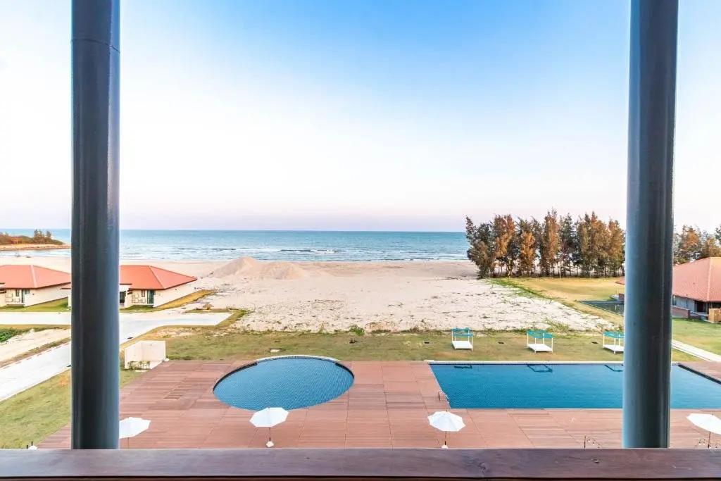Чаам: Sea Sand Sun Hua Hin by JC Kevin Hotel & Resort