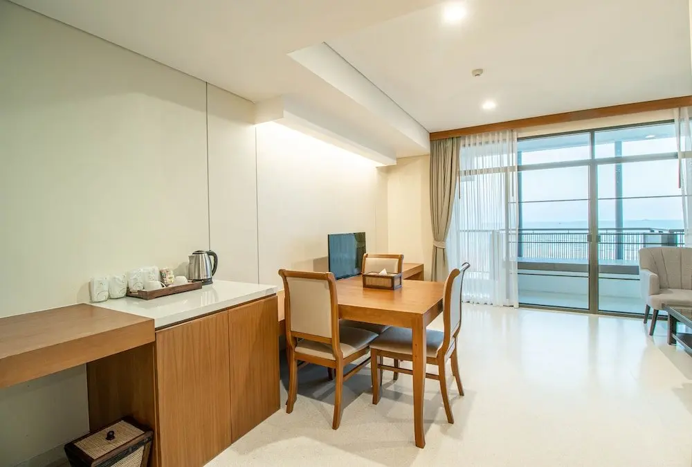 Чаам: Sea Sand Sun Hua Hin by JC Kevin Hotel & Resort