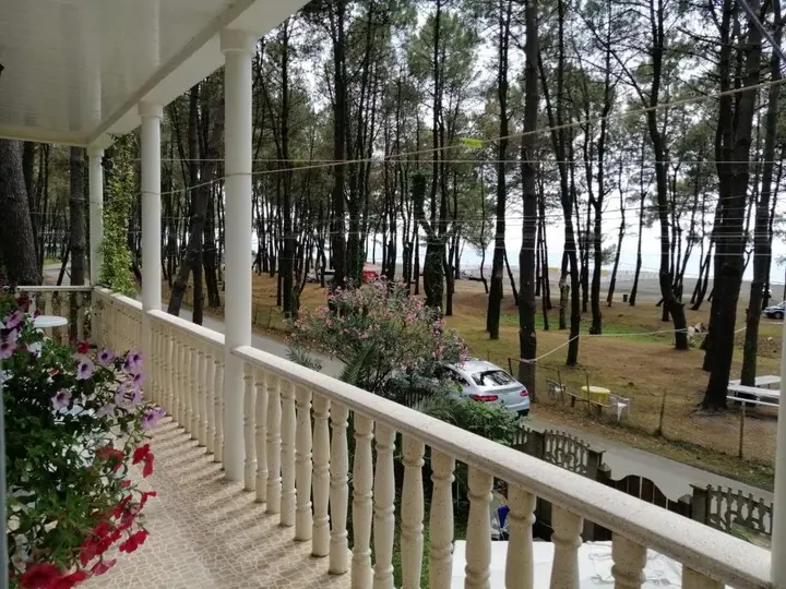 Уреки: Il Piccolo Paradise, the Italian Haven in Black Sea
