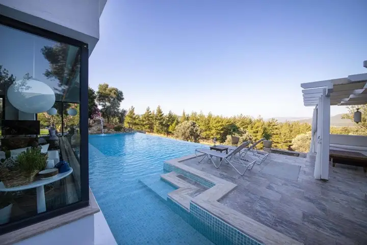 Бодрум: Peaceful Villa With Pool and Garden in Bodrum